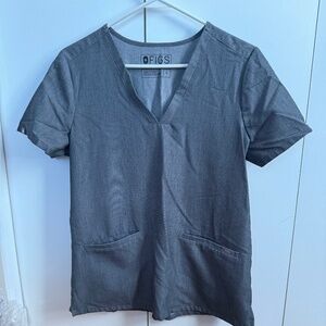 Figs Women's Casma 3 Pocket Scrub Top - Size Small Graphite